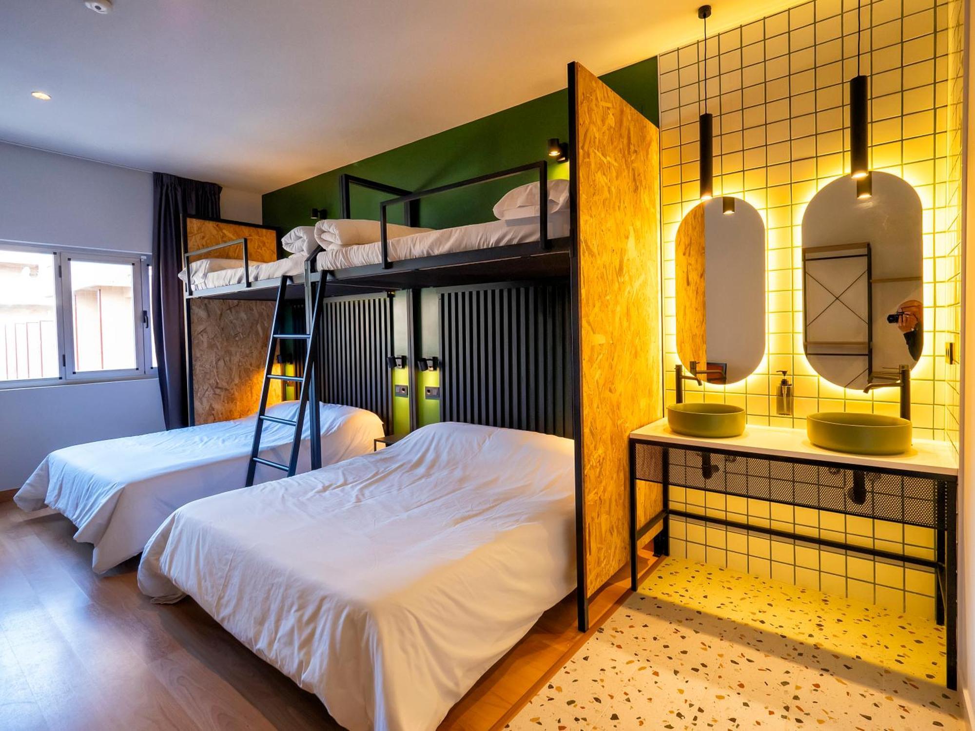 Wonder Hostel Толедо Екстериор снимка