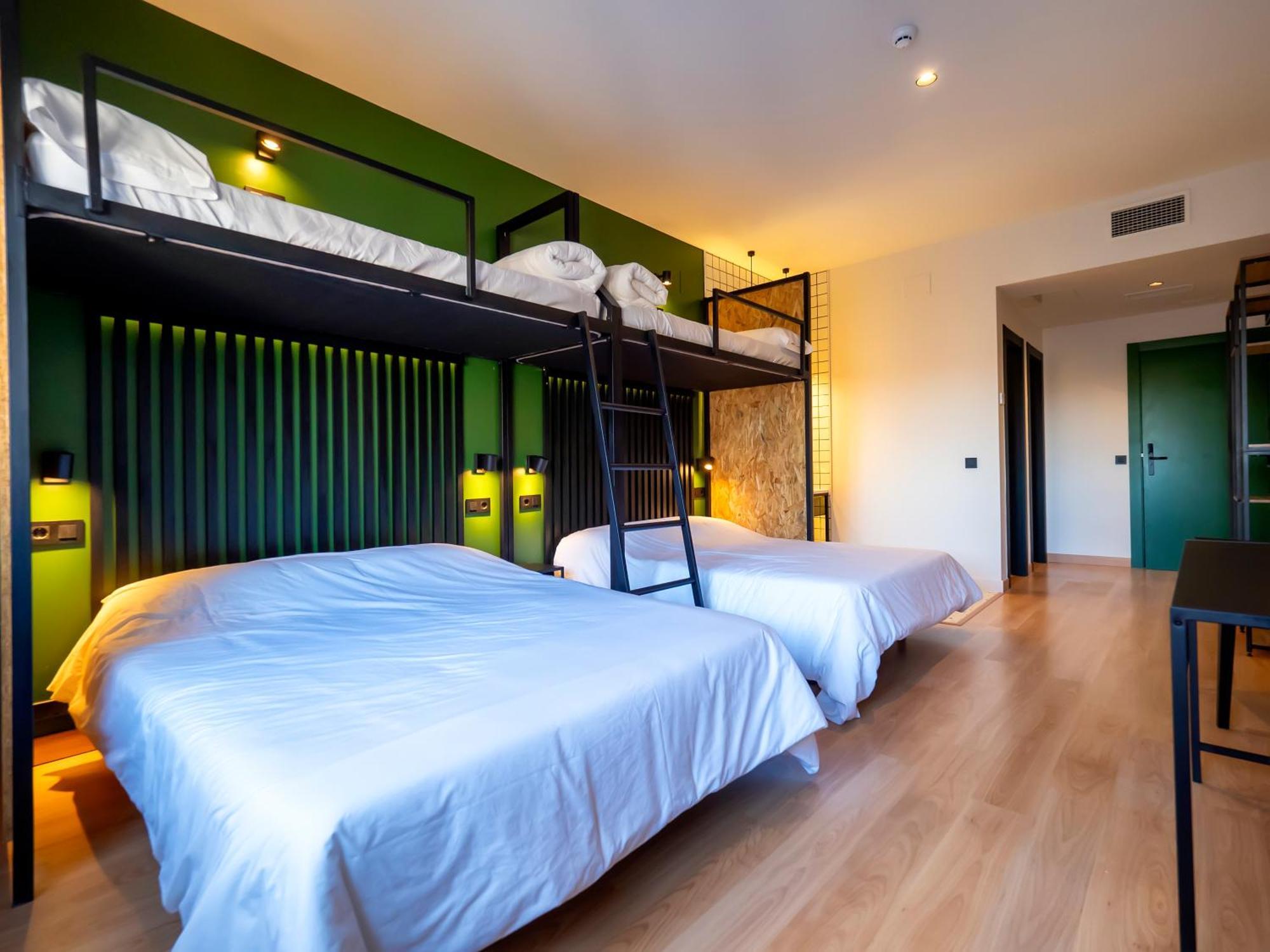 Wonder Hostel Толедо Екстериор снимка